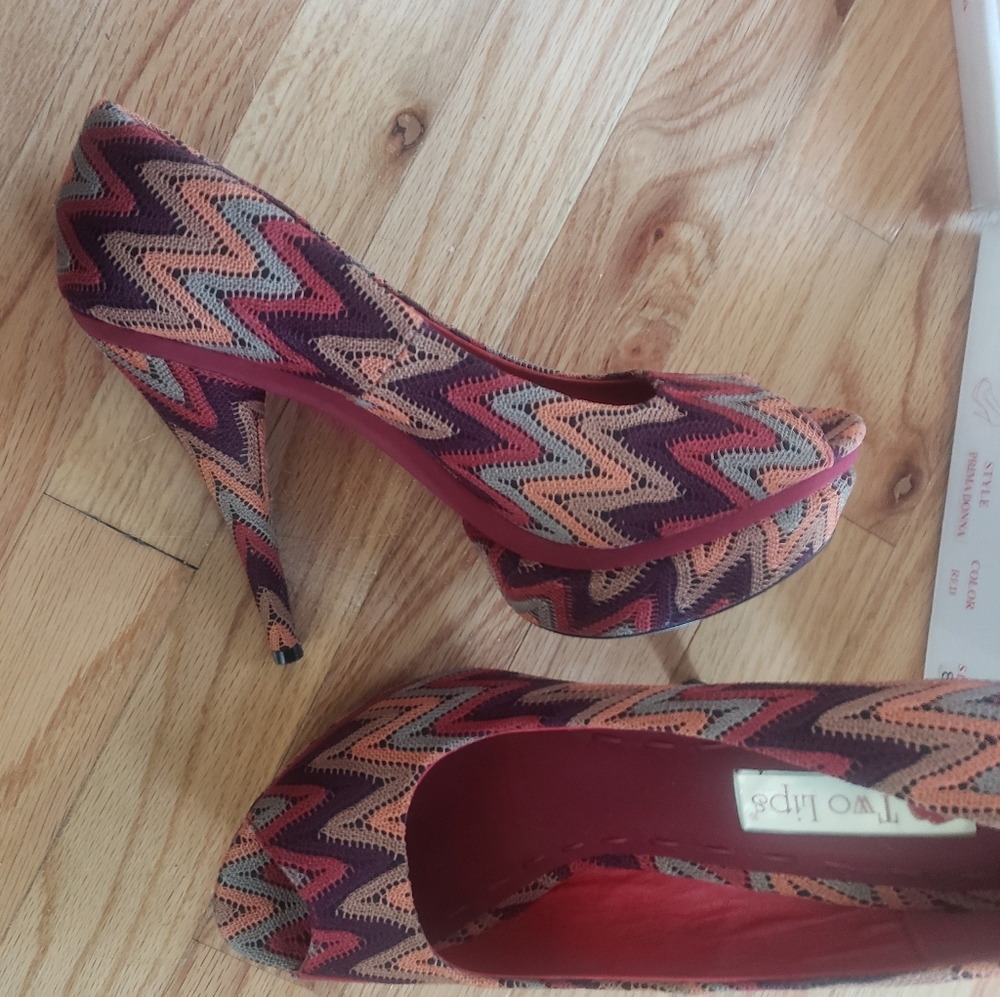 Two Lips peep toe platform shoes